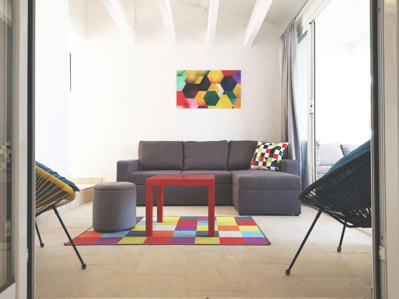 Two-Bedroom Apartment with Sea View image 3