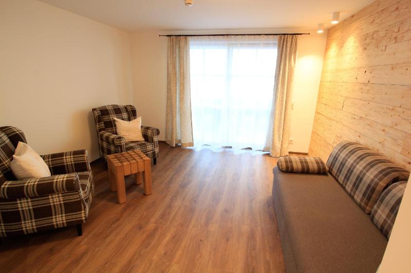 Large Double Room image 4