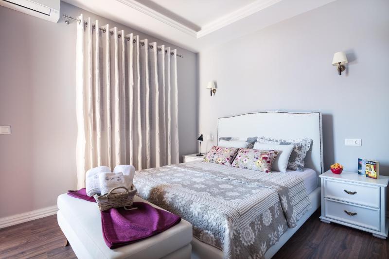 Great Alexander Suites - image 4
