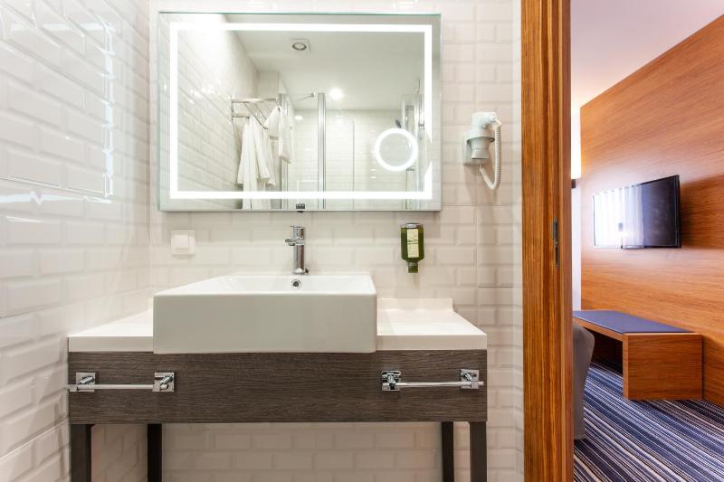 Superior Twin Room - Non-Smoking image 2