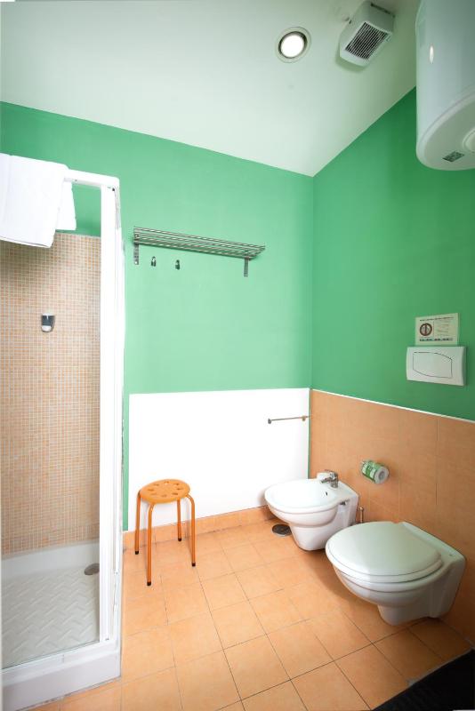 Triple Room with Balcony image 2