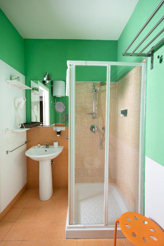 Triple Room with Balcony image 3