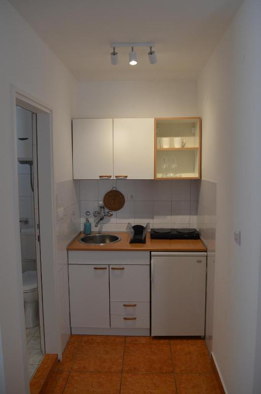 Casablanca Apartments - image 3