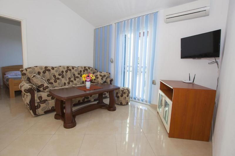 Two-Bedroom Apartment with Terrace and Sea View image 2