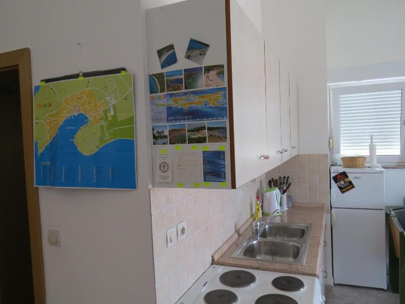 One-Bedroom Apartment image 2