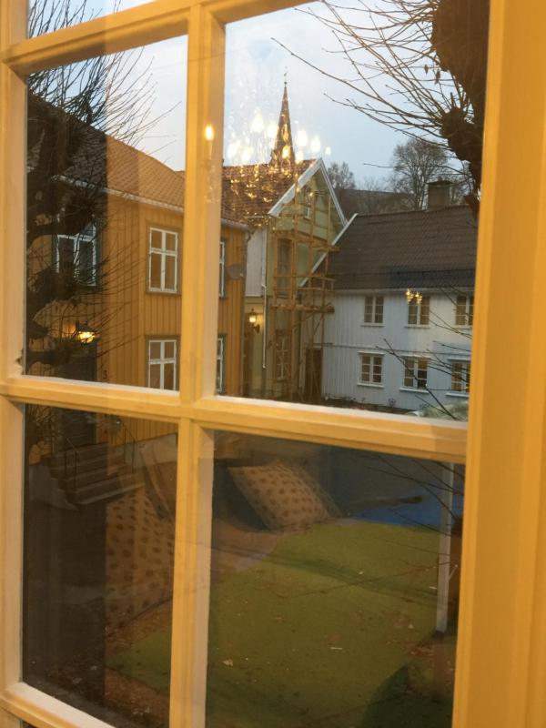 Deluxe Double or Twin Room with City View image 3