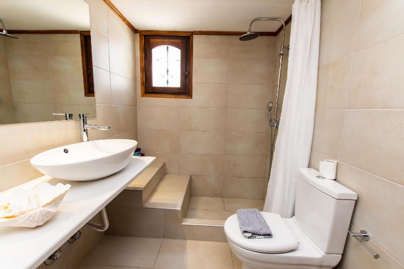 Apartment with Sea View image 3