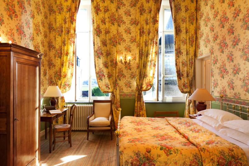 Standard Double Room image 1