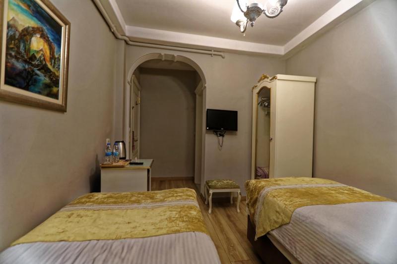 Single Room image 3