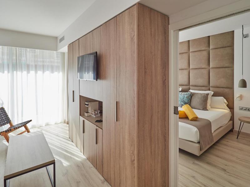 Junior Suite image 2