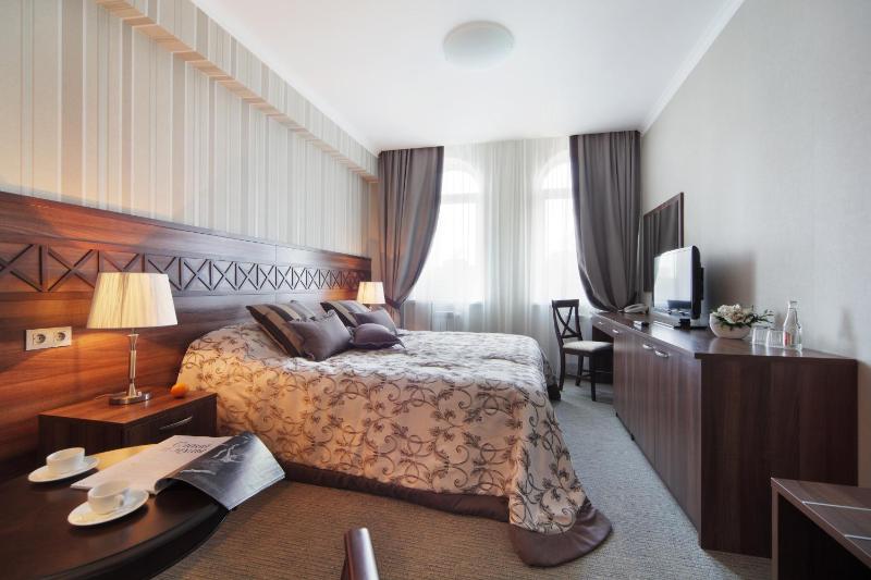 Standard Double or Twin Room image 3