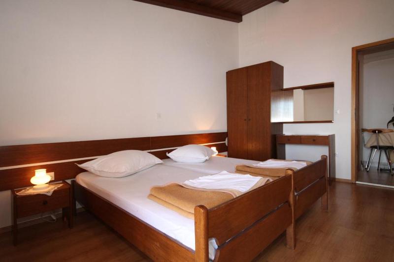 Two-Bedroom Apartment with Balcony and Sea View image 3