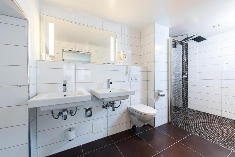 Junior Suite image 4