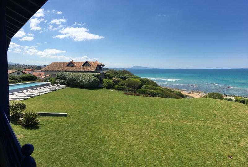 Double Room with Sea View image 1