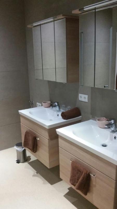 One-Bedroom Apartment image 1