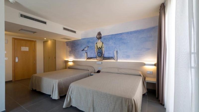 Triple Room image 2
