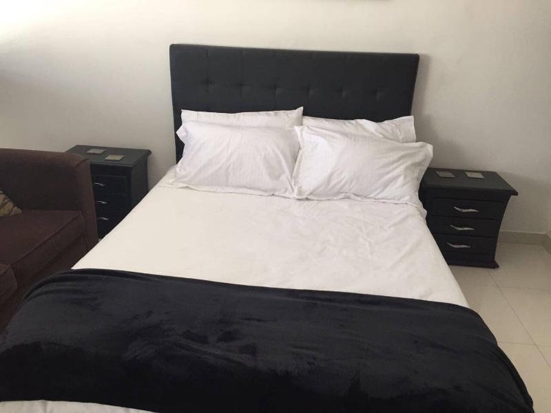 COSY STUDIO APARTMENT GREAT LOCATION (203) - image 7