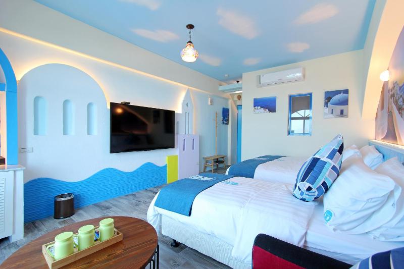 White Mediterranean - image 8