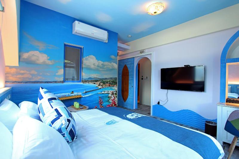 White Mediterranean - image 33