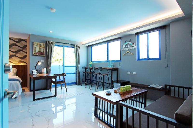White Mediterranean - image 11