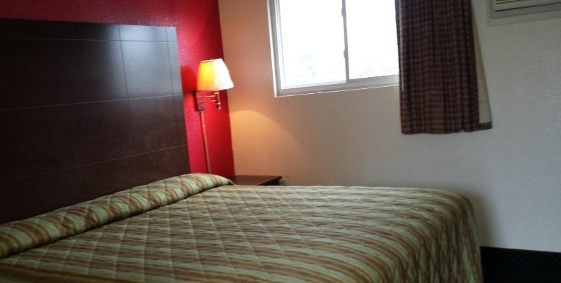 King Room image 4