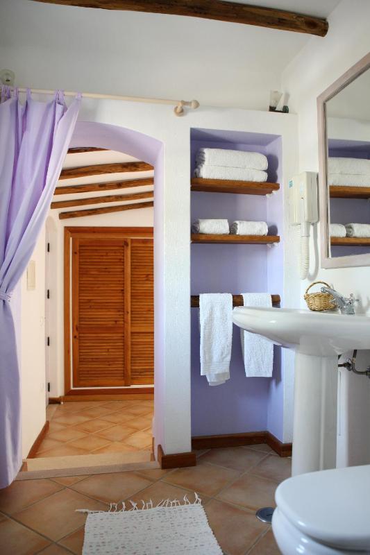 Double or Twin Room image 2