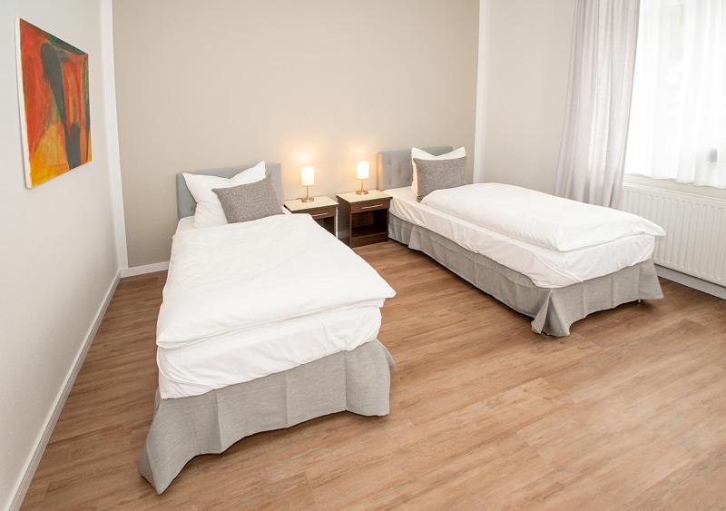 Twin Room image 1