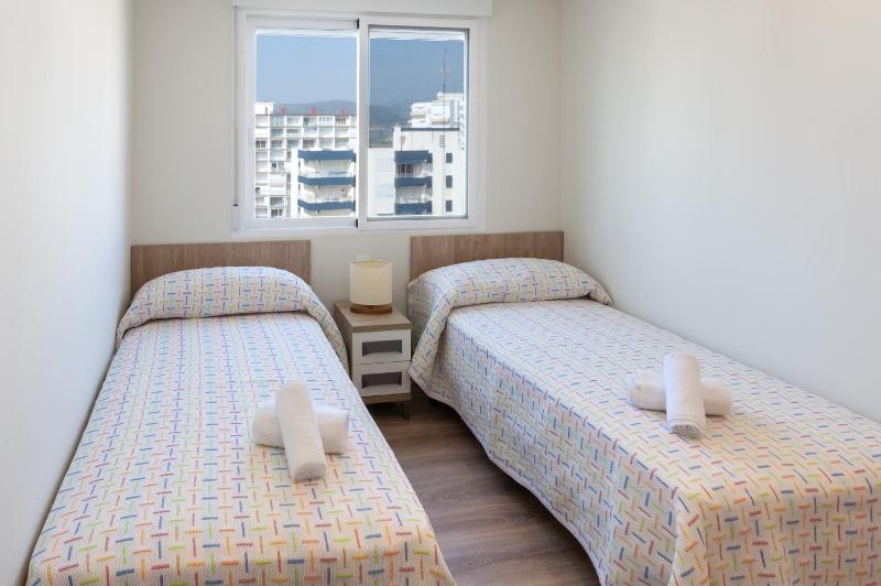 Torres Del Mar - image 19