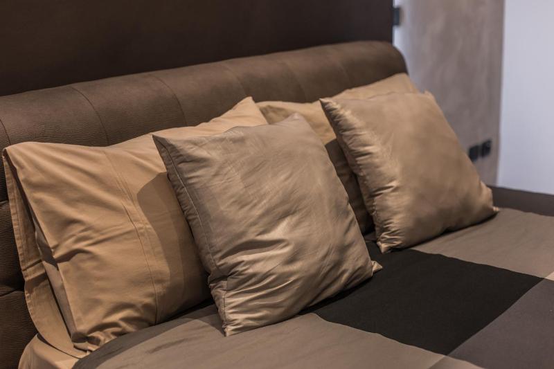 Studio Apartment image 2