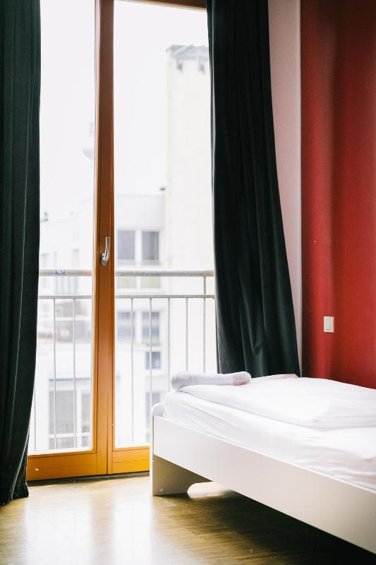 Double Ensuite image 3