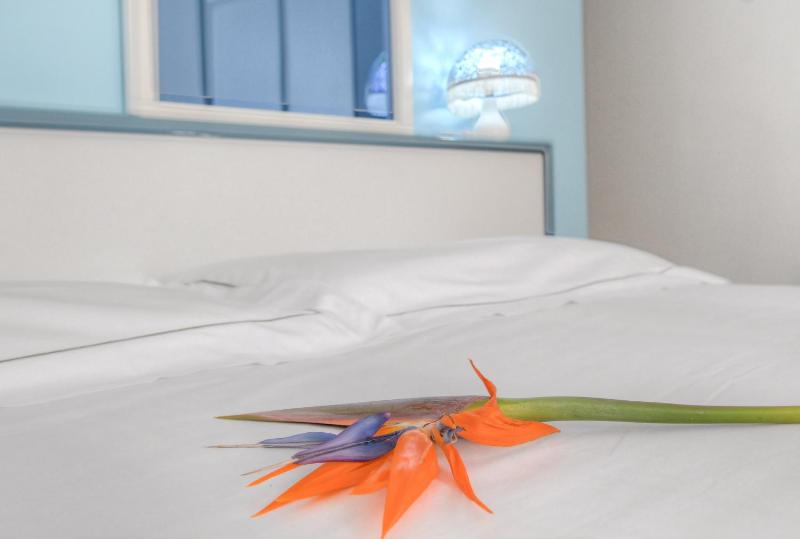 Double Room image 3