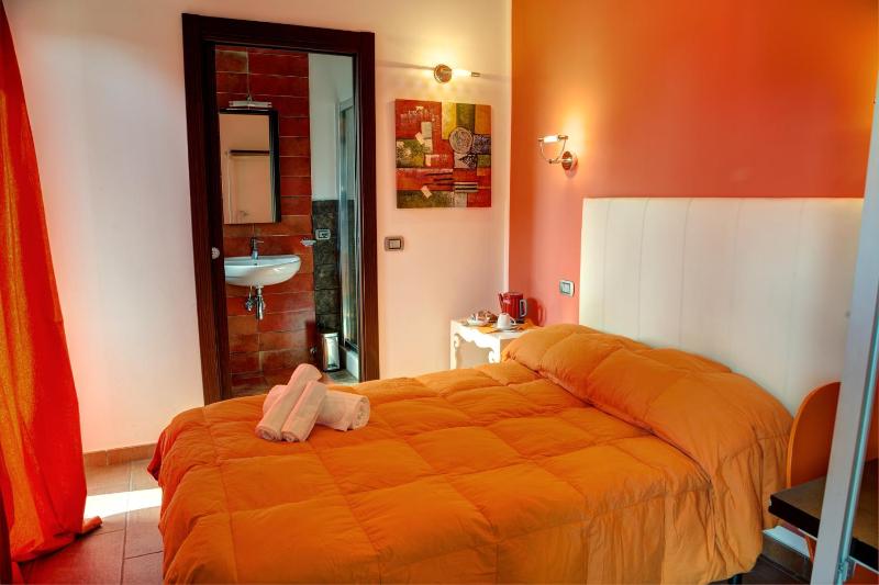 Single Room with Private Bathroom image 1