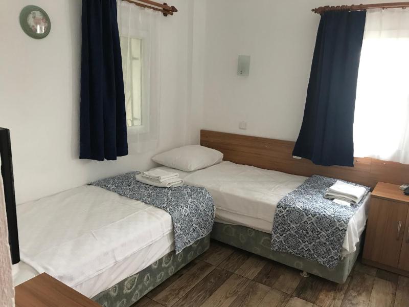 Quadruple Room image 3