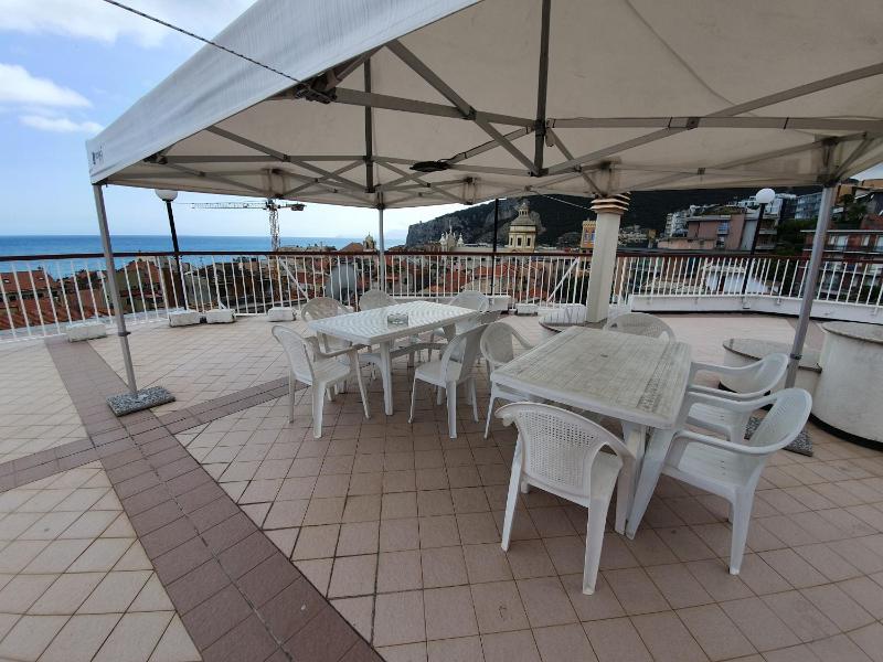 Studio with Balcony and Sea View image 4