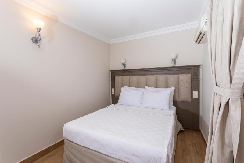Superior Suite image 4