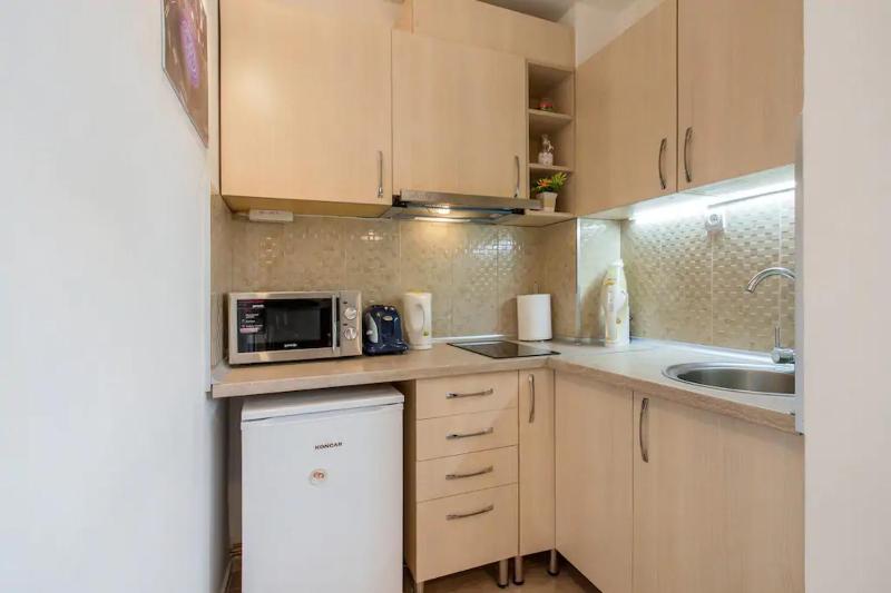 Belgrade Sky Apartment - image 8