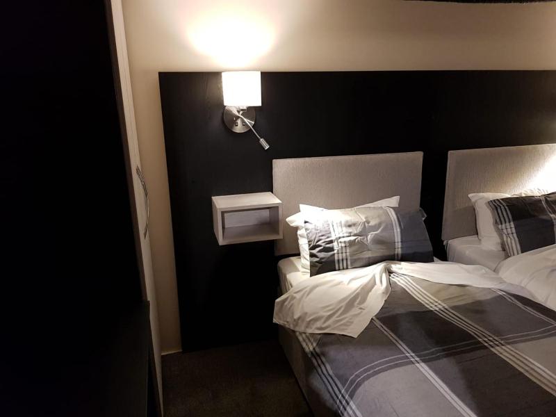 Twin room 2 image 2