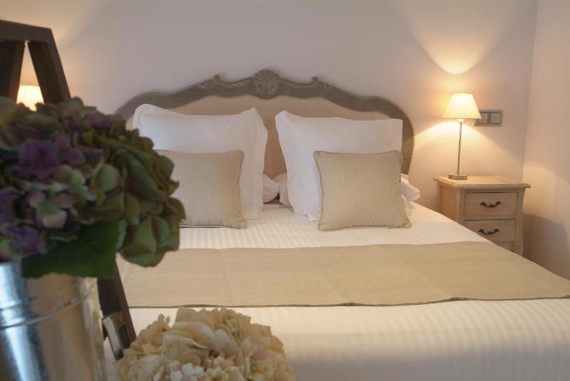 Suite (2 Adults) image 3