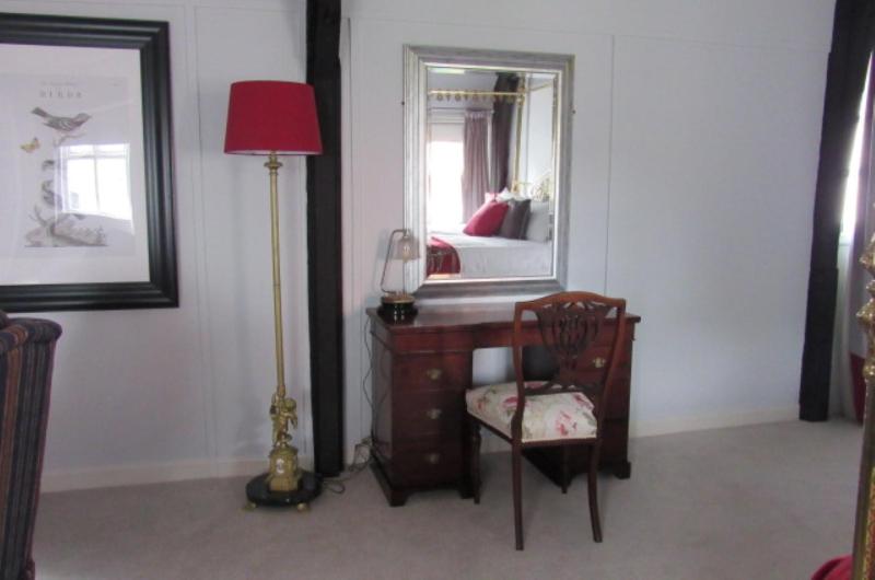 King Suite image 3