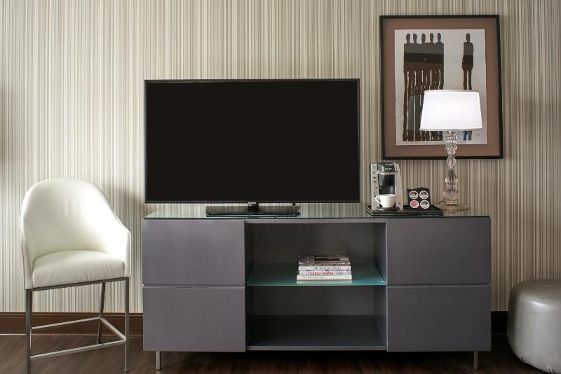 Luxury Room with Two Double Beds image 3