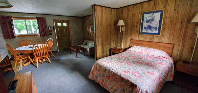 Deluxe Room image 4