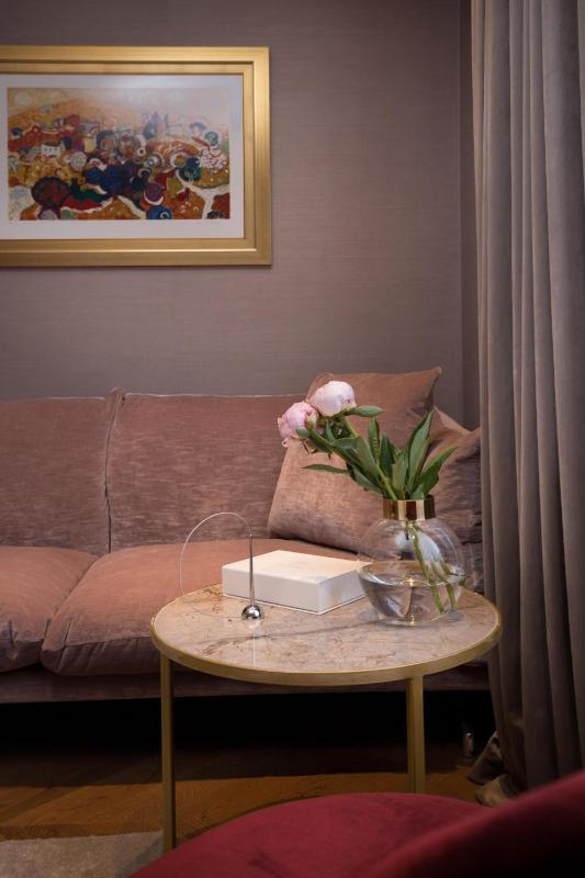 Five Elements Luxury Rooms - image 8