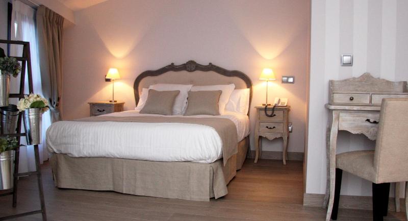 Suite (2 Adults) image 4