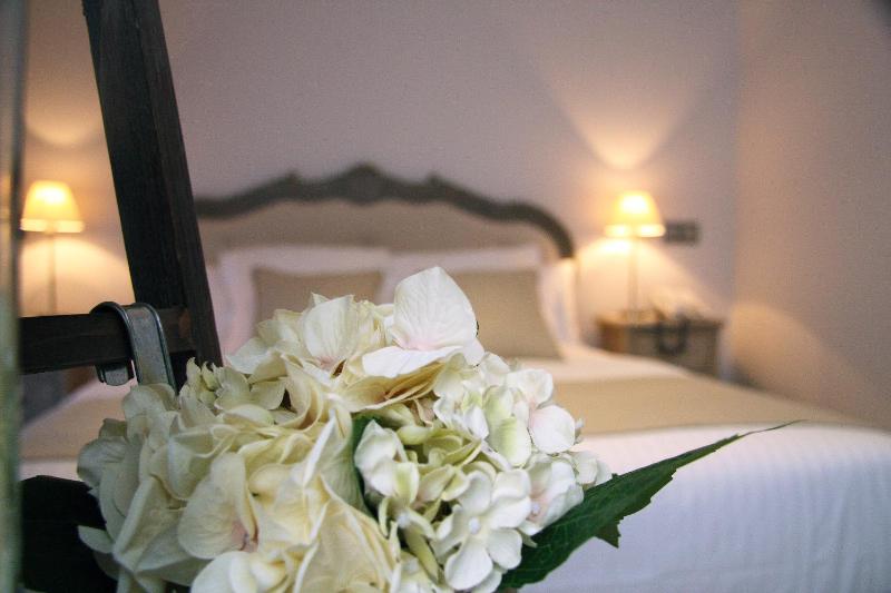 Le Petit Boutique Hotel - image 9