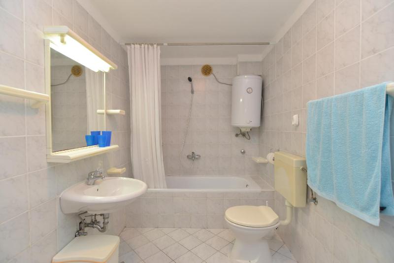 Apartment image 2