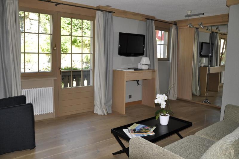 Suite with Mountain View image 4