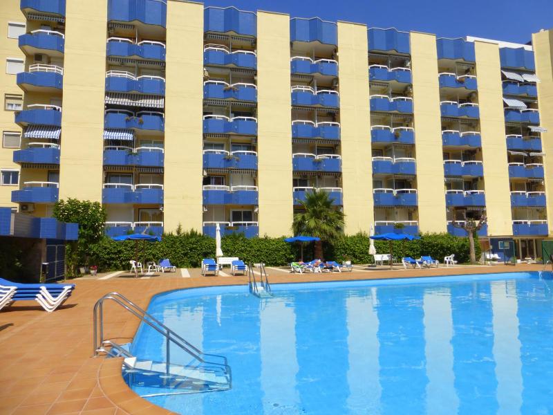 Studio Apartment image 3