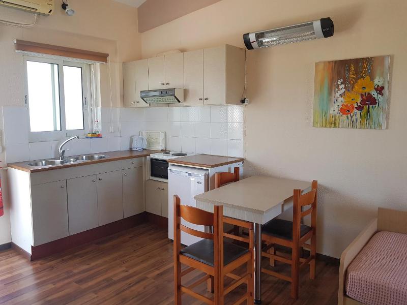 Hotel Kalamitsi Apartments - image 4