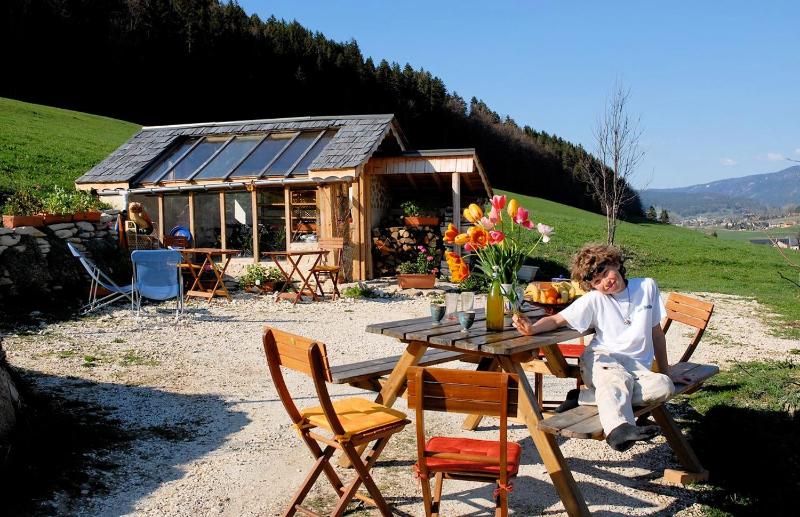 Apartment with Mountain View image 2