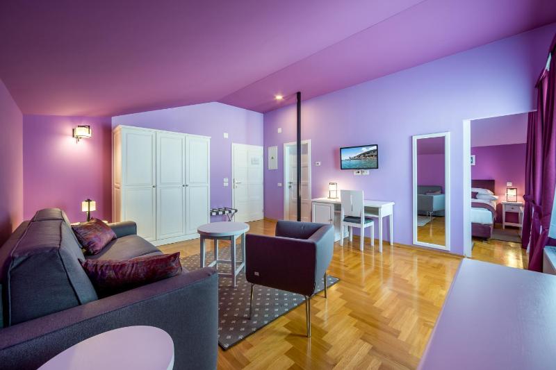 Hotel Domino - image 5